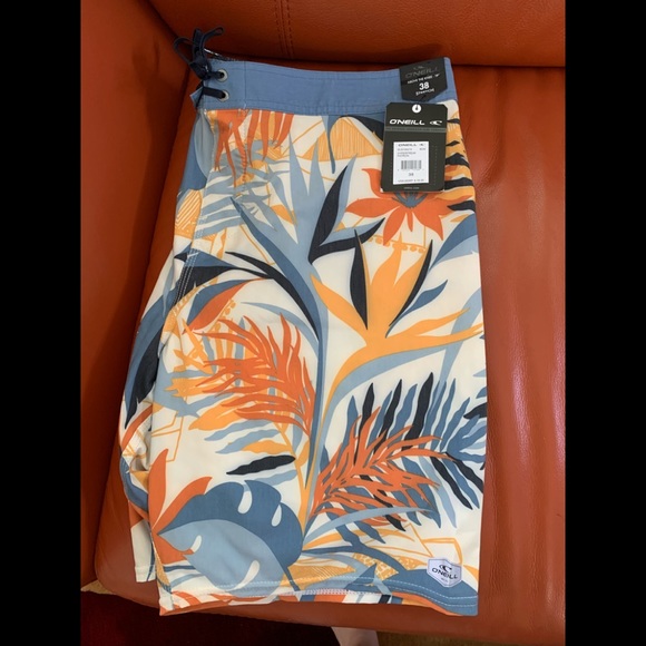 O'Neill Other - Men’s O’Neil & Speedo swimming trunks.